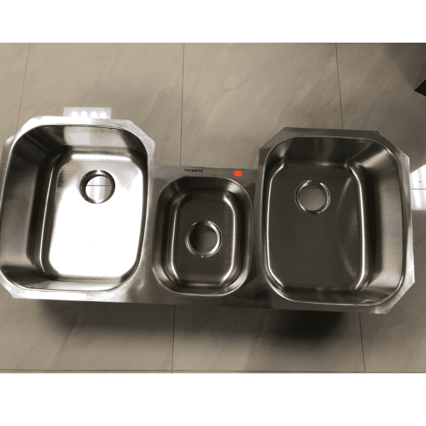 Traditional Triple Basin Sink 47  X 22  X 7  - AUGH021 Fashion